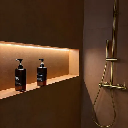 Orientale Avec Baignoire Balneo * Cagnes-sur-Mer