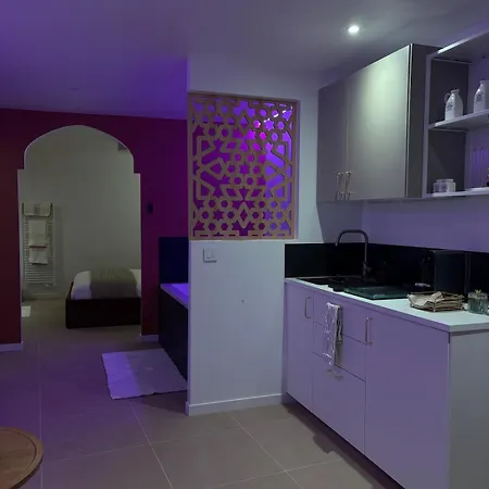Orientale Avec Baignoire Balneo *